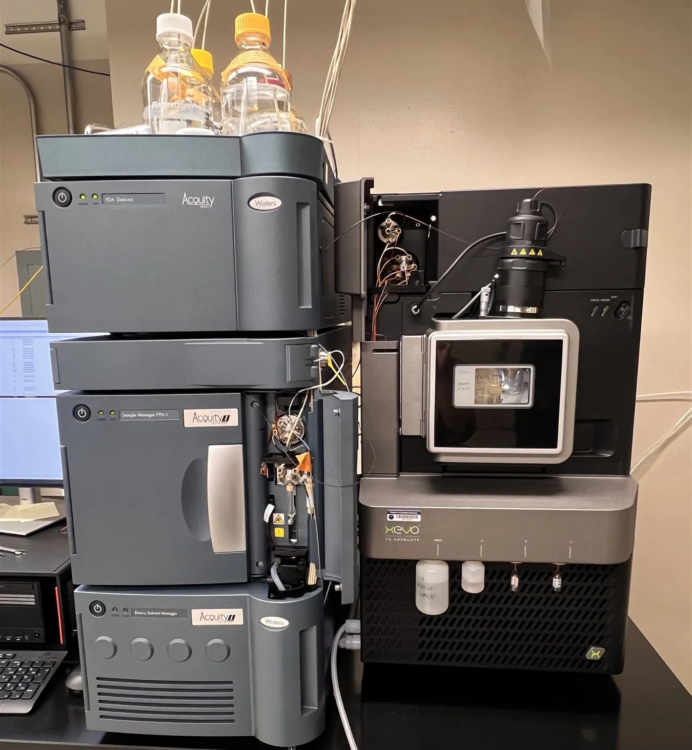 Waters Xevo TQ Absolute + I-Class Plus UPLC